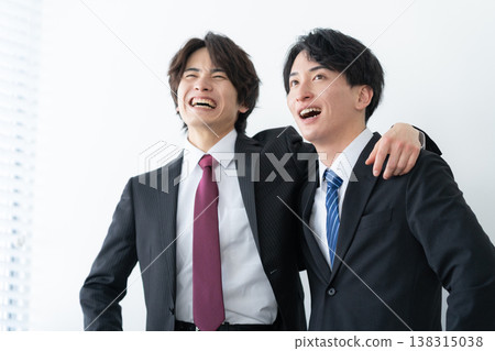 A young businessman working in the office A young businessman working in the office 138315038