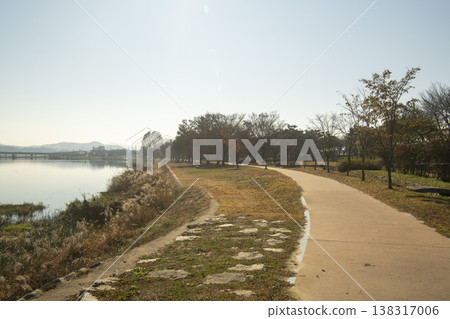 Saejae Bicycle Path 138317006