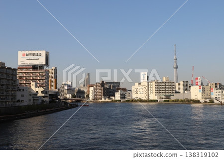 從清橋橋上看到的東京晴空塔(東京都中央區和江東區) 從清橋橋上看到的東京晴空塔(東京都中央區和江東區) 138319102