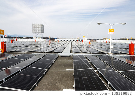 強制在屋頂安裝太陽能發電系統 138319992