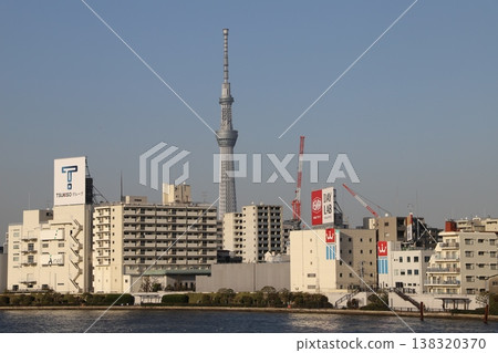 從清橋橋上看到的東京晴空塔(東京都中央區和江東區) 從清橋橋上看到的東京晴空塔(東京都中央區和江東區) 138320370