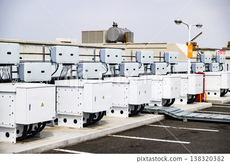 Rooftop power conditioners and solar power generation systems are now mandatory. 138320382