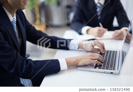 商人在會議上 138321490