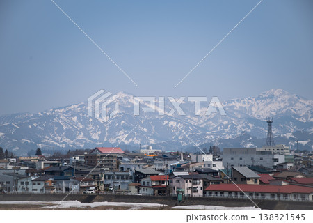 魚沼市街景(初春,仍有殘雪) 魚沼市街景(初春,仍有殘雪) 138321545
