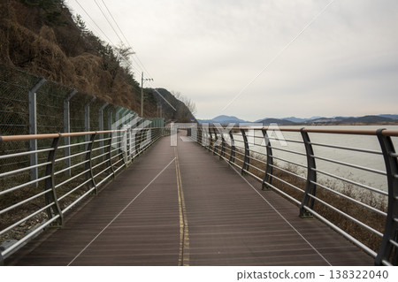 Nakdong River Bicycle Path 138322040