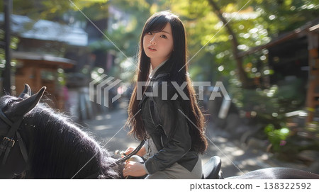 騎馬的婦女 138322592