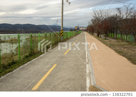 Nakdong River Bicycle Path Nakdong River Bicycle Path 138322701