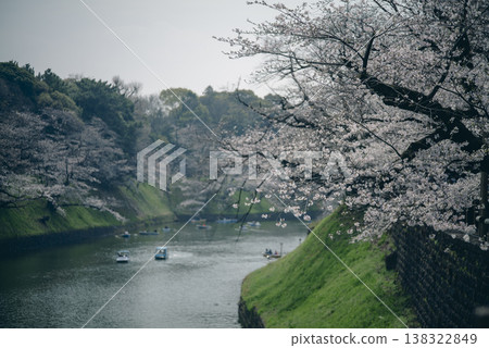 三月，九段下縣田安門附近的春日景色 138322849