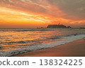 The sunset over the sea and Enoshima Island 138324225