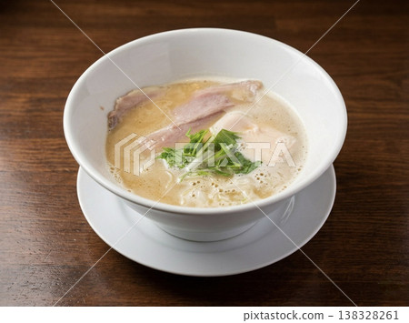 Chicken plain hot water Chicken plain hot water 138328261