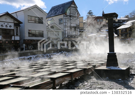 Kusatsu Onsen's Kaoyubatake (Face Hot Spring Field) Kusatsu Onsen's Kaoyubatake (Face Hot Spring Field) 138332516