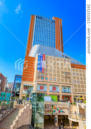 Urban scenery of Setagaya Ward, Tokyo Sangenjaya Carrot Tower 138332542
