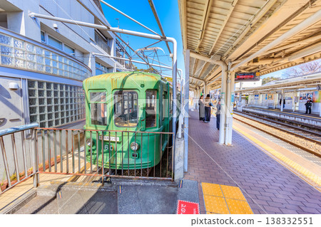 原玉電列車車廂在東京世田谷區東急世田谷線宮之坂站展出。 原玉電列車車廂在東京世田谷區東急世田谷線宮之坂站展出。 138332551