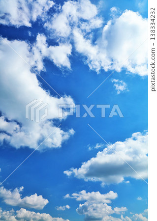 夏天藍天和雲彩 138334232
