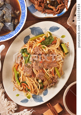 Stir fried beef noodle with shacha sauce Stir fried beef noodle with shacha sauce 138335454