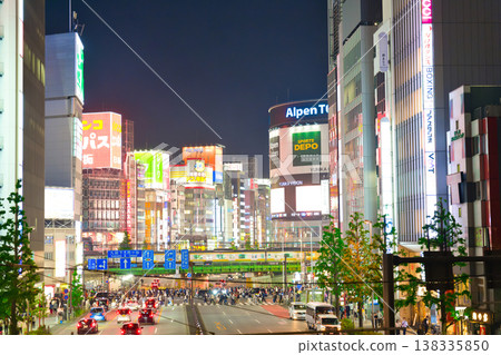 【東京】五月西新宿街景 【東京】五月西新宿街景 138335850