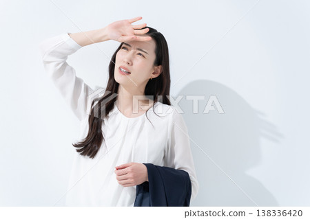 Hot businesswoman Hot businesswoman 138336420
