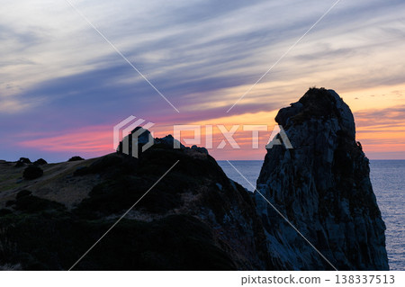 Sunset and Saru-iwa (Monkey Rock), Iki City, Nagasaki Prefecture Sunset and Saru-iwa (Monkey Rock), Iki City, Nagasaki Prefecture 138337513