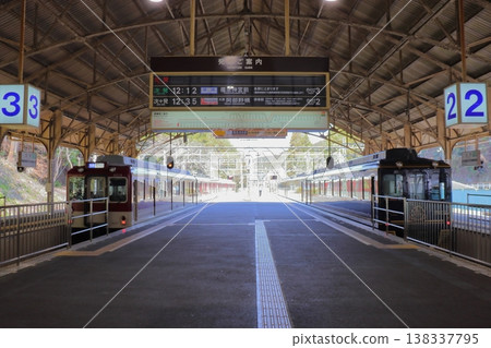 吉野車站的翻轉點陣資訊顯示器（翻轉點陣顯示器）與藍色交響曲 138337795