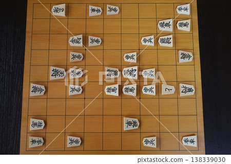 第51屆紀王錦標賽第5局的棋盤位置紀錄，該局以棄權告終。 138339030