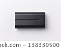 數位設備（如相機）的電池（白色背景） 138339500