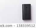 數位設備（如相機）的電池（白色背景） 138339512
