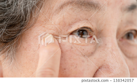 Senior woman eyes 138342057