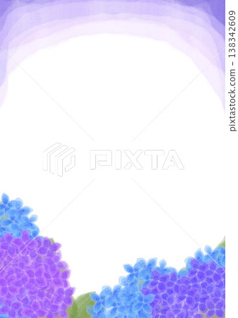 一幅描繪雨季中盛開的繡球花的插圖。 138342609