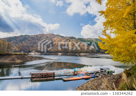 豐田市（愛知縣）三河湖的秋葉景色 138344262