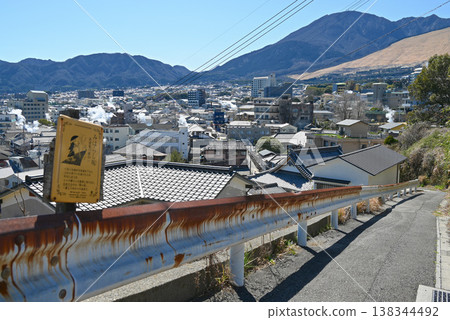 [大分縣別府市] 鐵輪溫泉 - 三晴坡與鐵輪溫泉的街景 138344492
