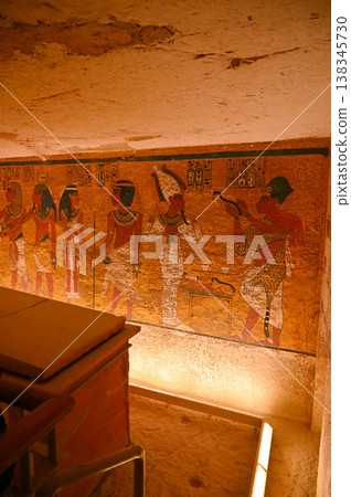 圖坦卡門陵墓、壁畫、歐西里斯神祭祀儀式、帝王谷 圖坦卡門陵墓、壁畫、歐西里斯神祭祀儀式、帝王谷 138345730