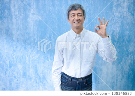 60多歲的男性笑臉 138346883