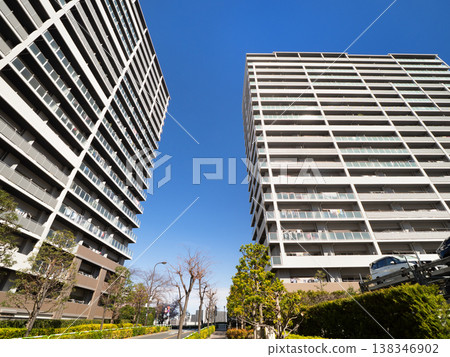 東京重建的高層公寓大樓 東京重建的高層公寓大樓 138346902