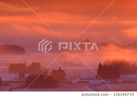 Fog dyed by the morning glow Fog dyed by the morning glow 138348759