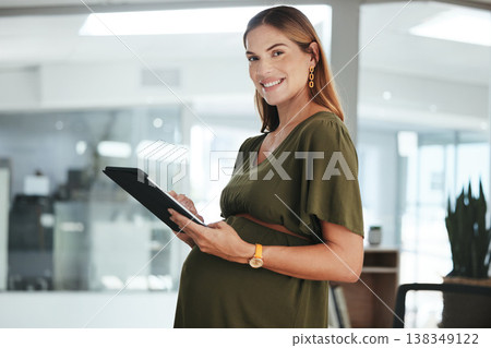 Portrait, tablet and a pregnant business woman in her office at the start of her maternity leave from work. Company, research and pregnancy with a happy young employee in the workplace for motherhood 138349122