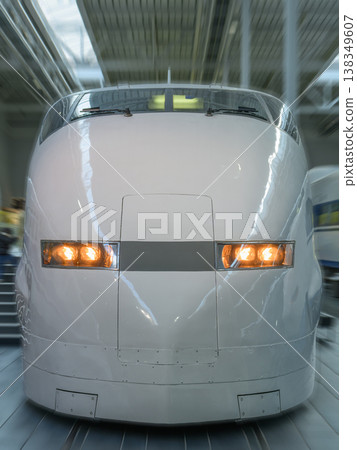 300號新幹線列車的首車 300號新幹線列車的首車 138349607