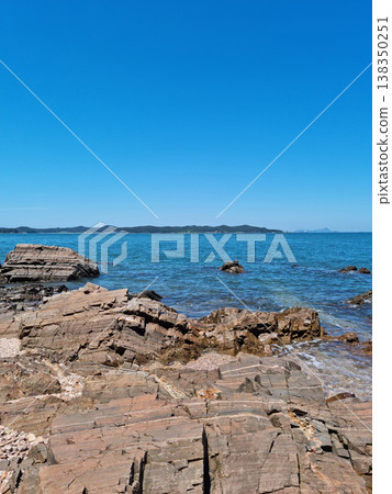 This is Beolcheonpo Beach in Seosan, South Chungcheong Province, South Korea. 138350251