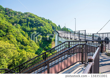 湯之山鴨鹿大橋(三重縣菰野町) 湯之山鴨鹿大橋(三重縣菰野町) 138351001