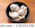 Garlic 138352196
