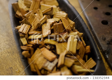 Dry asparagus, cooking asparagus. Dry asparagus, cooking asparagus. 138352344