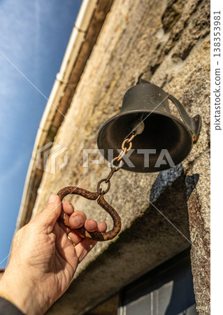 Pulling the bell Pulling the bell 138353981