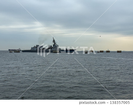 A Japan Maritime Self-Defense Force destroyer is anchored in Yokosuka Port for inspection and maintenance. March 17, 2026, Yokosuka City, Japan. 138357005