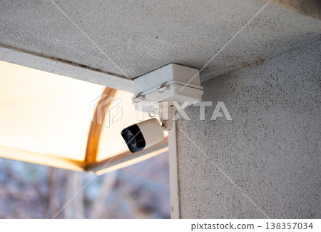 CCTV camera on white background with home security system concept CCTV camera on white background with home security system concept 138357034