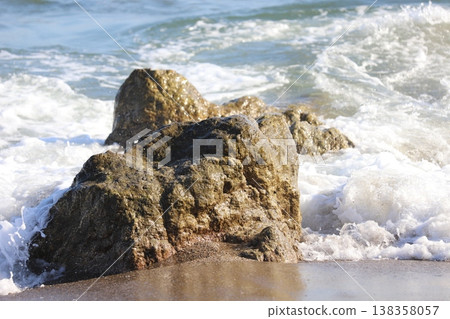 Crashing waves at Cape Irago (Tahara City, Aichi Prefecture) Crashing waves at Cape Irago (Tahara City, Aichi Prefecture) 138358057