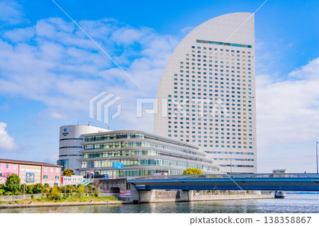 (Kanagawa Prefecture) Yokohama Minato Mirai: International Bridge and InterContinental Hotel (Kanagawa Prefecture) Yokohama Minato Mirai: International Bridge and InterContinental Hotel 138358867