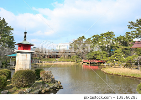 白山神社（位於新潟縣新潟市中央區）擁有美麗的花園。 138360285
