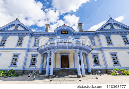 豐平館，一座被指定為國家重要文化財產的西式建築，位於北海道札幌市。 138362777