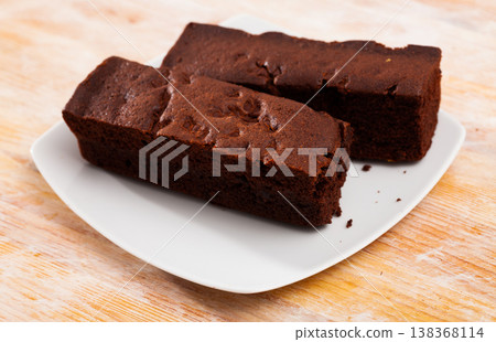 Tasty traditional dessert brownie cake, close-up Tasty traditional dessert brownie cake, close-up 138368114