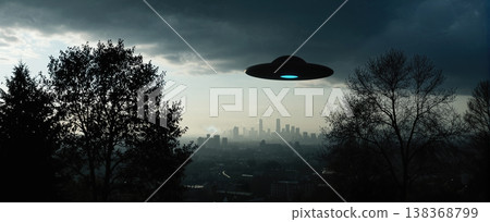 UFO, alien spaceship in the sky, invasion 138368799