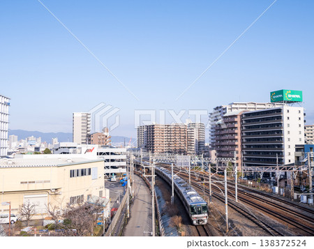 【JR神戶線】開往神戶和姬路的特快列車 【JR神戶線】開往神戶和姬路的特快列車 138372524